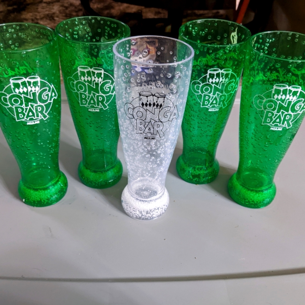 LOMBARDI'S MIAMI Beach!!Tall Hard Plastic Conga Bar souvenir cups!